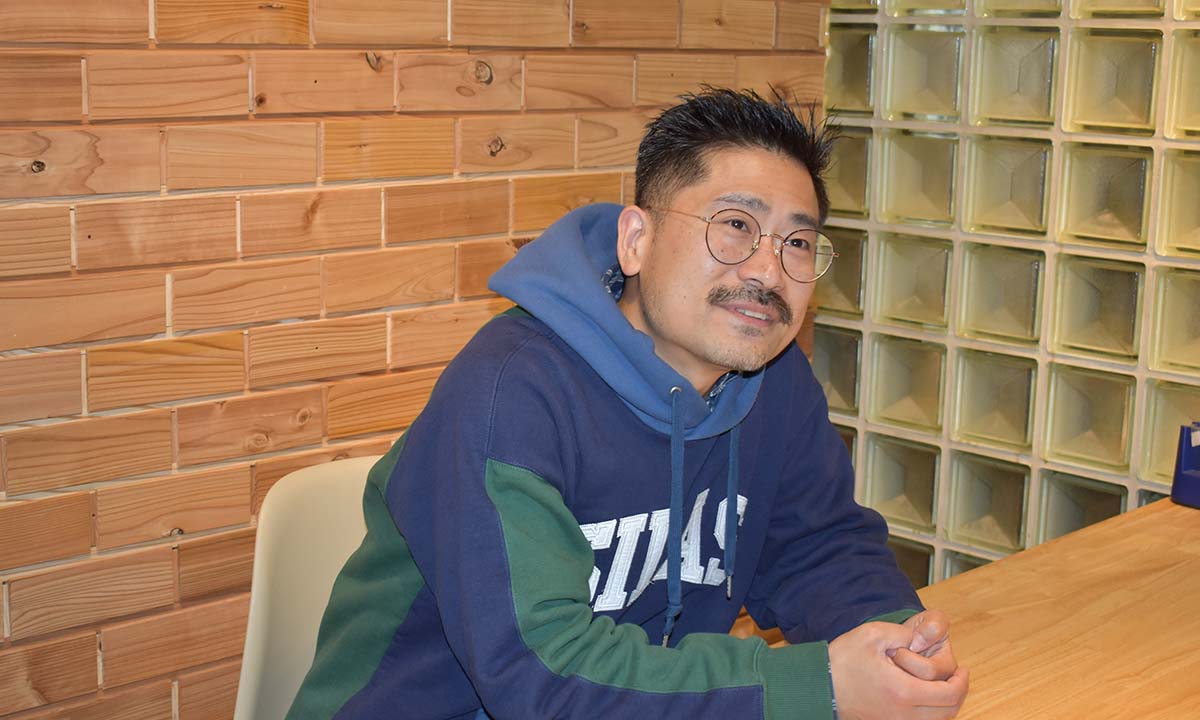 インタビュー時のAFRA氏