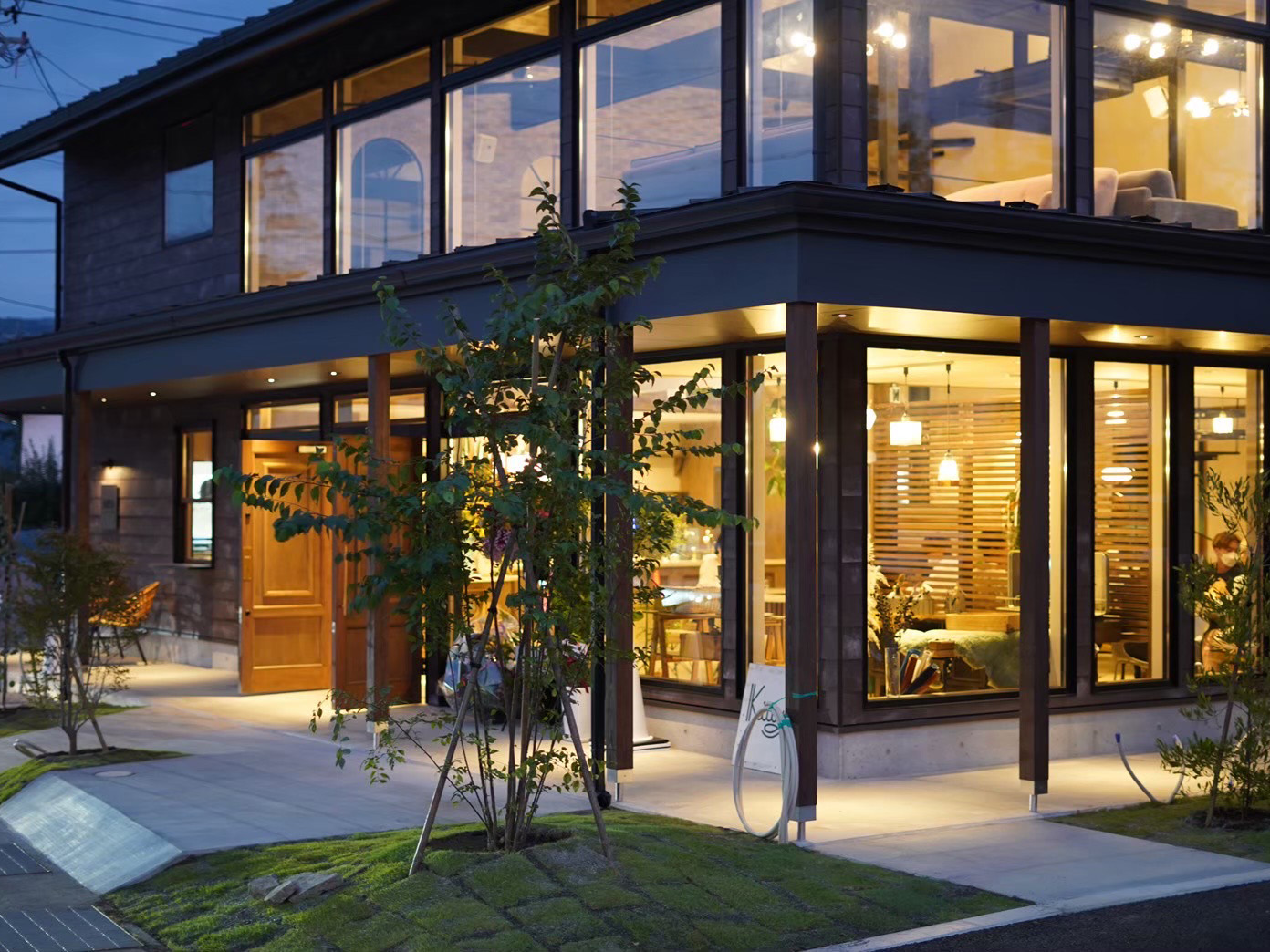 KIIIYA cafe&hostel
