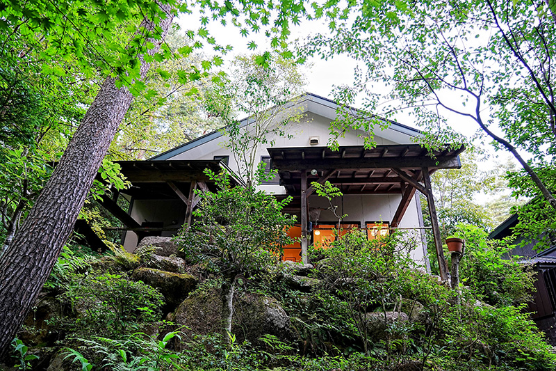 燕山荘